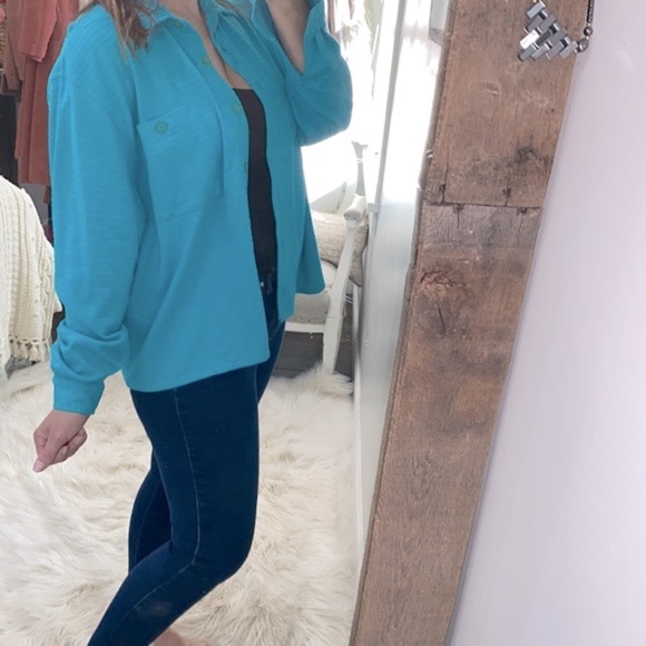 Vintage Jantzen turquoise knit button up top size large - Picture 3 of 8